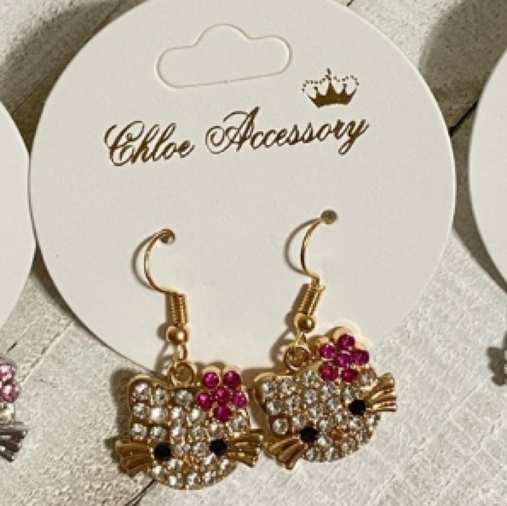 Kitty Cat Earrings Rhinestone crystal ss pierced earwire Hello Kitty Sanrio 1 pr - Picture 5 of 9